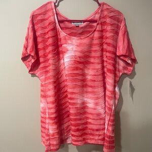 JM Collection Coral and White Wave Design Short Sleeve Tee